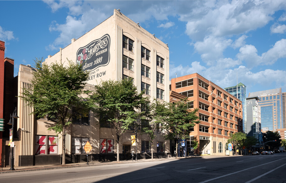 118 E Main St, Louisville, KY for rent - Building Photo - Image 1 of 11