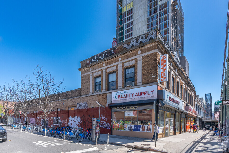 1317-1323 Broadway, Brooklyn, NY for rent - Primary Photo - Image 1 of 6