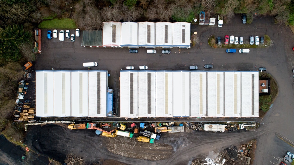 14-20 Dixon Pl, East Kilbride to rent - Aerial - Image 2 of 9