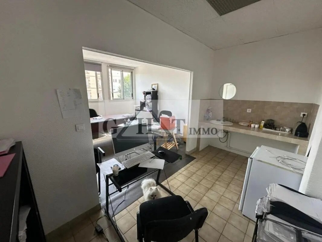 Office in Maisons-Alfort to rent Interior Photo- Image 1 of 3
