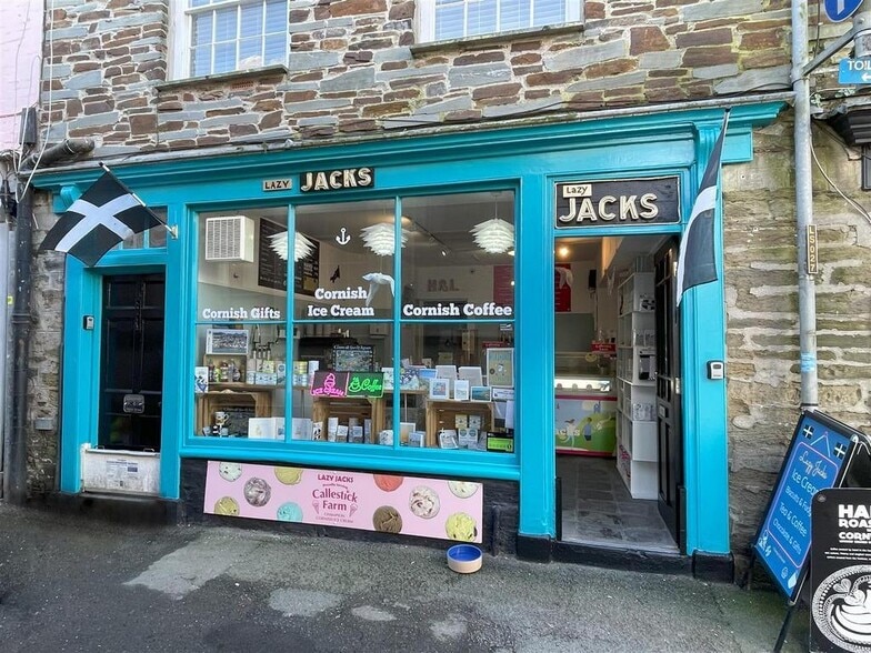 3 Town Quay, Fowey for sale - Building Photo - Image 1 of 8