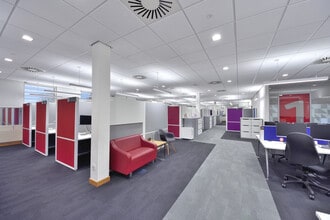 Carnegie Av, Dunfermline to rent Interior Photo- Image 2 of 4