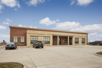 2345 Landon Rd, North Liberty, IA for rent Building Photo- Image 1 of 5