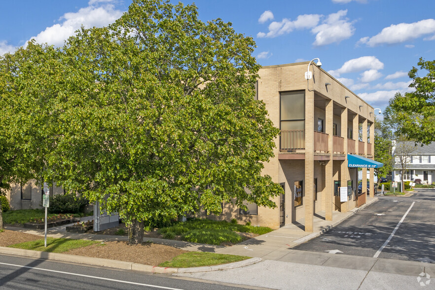 411-413 Crain Hwy S, Glen Burnie, MD for rent - Building Photo - Image 2 of 6