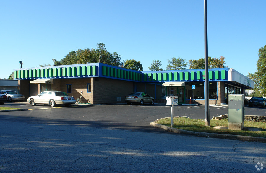 6489 Peachtree Industrial Blvd, Atlanta, GA for sale - Building Photo - Image 1 of 1