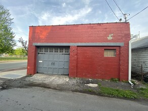 18 112th St, Troy, NY for rent Building Photo- Image 2 of 10