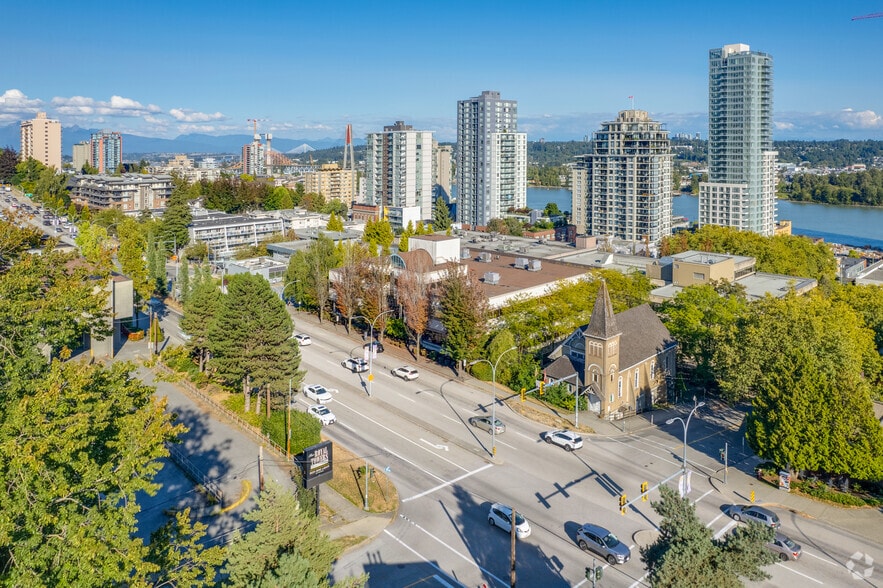 620 Royal Ave, New Westminster, BC for rent - Aerial - Image 2 of 4