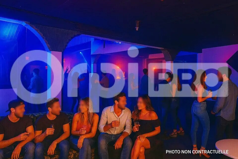 Light Industrial in Montluçon for sale Building Photo- Image 1 of 2