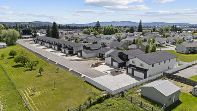 2 Brand New Spokane Valley Duplexes portfolio of 2 properties for sale on LoopNet.co.uk Building Photo- Image 1 of 47