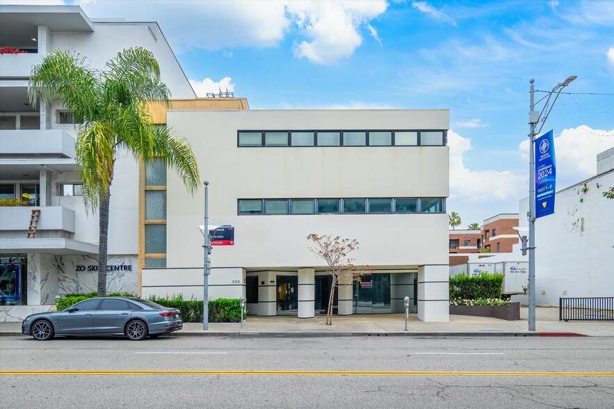 250-256 N Canon Dr, Beverly Hills, CA for rent - Building Photo - Image 1 of 5