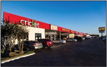 7000 North Fwy, Houston, TX for rent Building Photo- Image 1 of 2