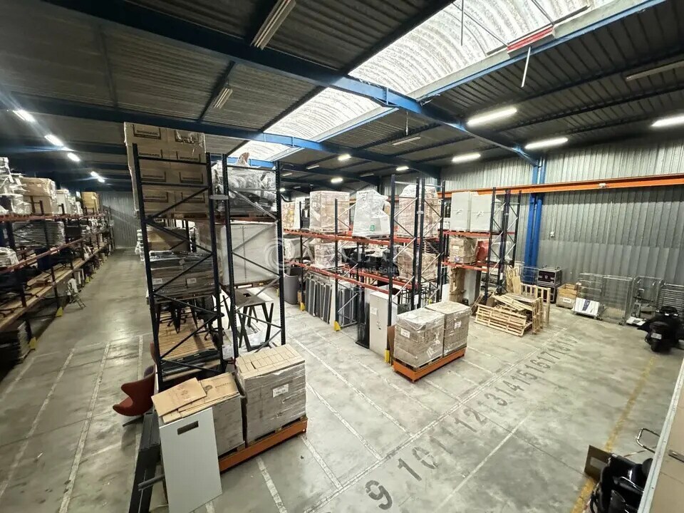 Industrial in Gonesse to rent Building Photo- Image 1 of 13