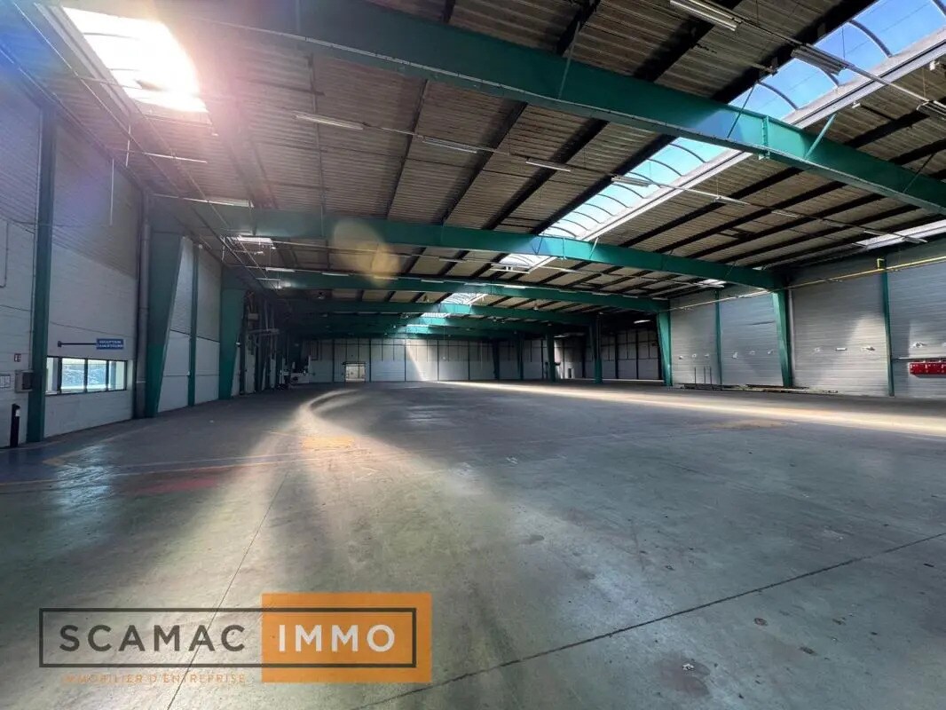 Industrial in Moissy-Cramayel to rent Building Photo- Image 1 of 11