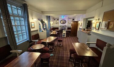 Shaw Lane, Stoke Prior to rent Interior Photo- Image 1 of 4