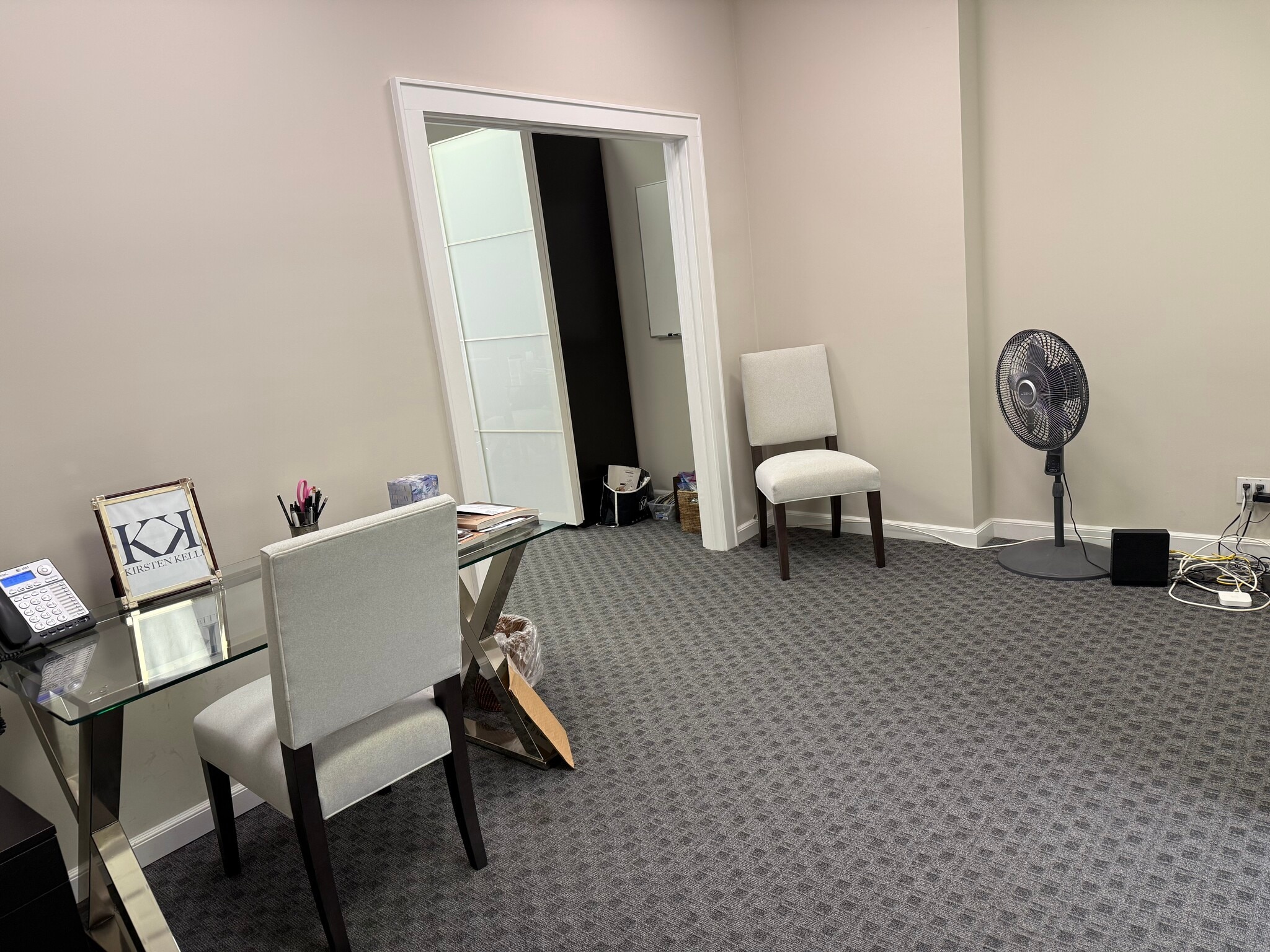 45 E Putnam Ave, Greenwich, CT to rent Interior Photo- Image 1 of 6