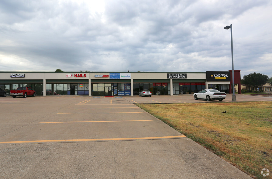 6500 Denton Hwy, Watauga, TX for rent - Building Photo - Image 2 of 3