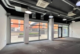 8 Hornsey St, London to rent Interior Photo- Image 2 of 3