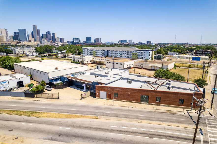 2005-2015 Wall St, Dallas, TX for sale - Primary Photo - Image 1 of 35