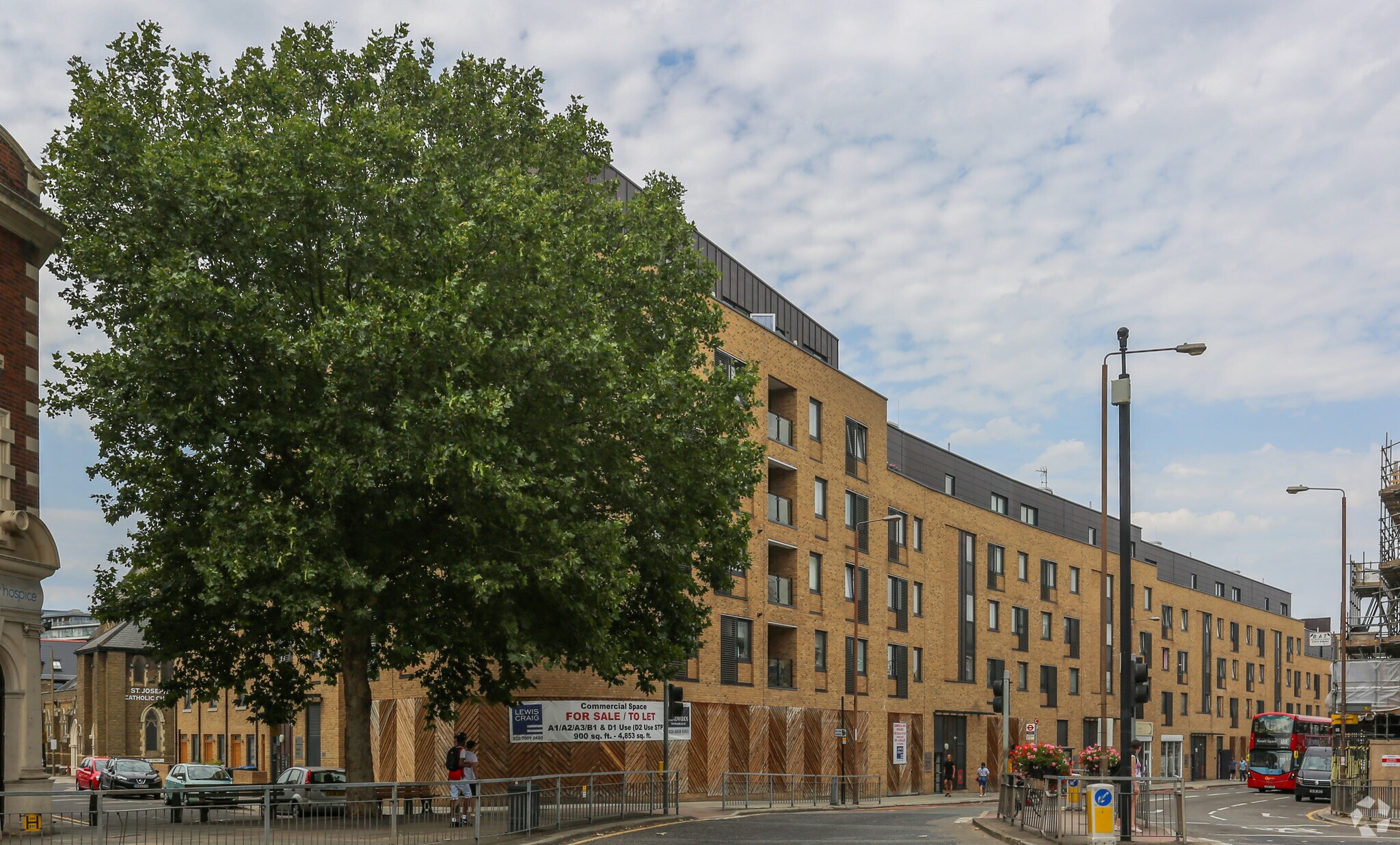 15 Blackwall Ln, London for sale Primary Photo- Image 1 of 1