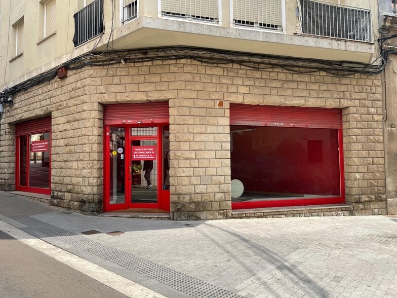 Retail in Igualada, Barcelona to rent - Building Photo - Image 2 of 3