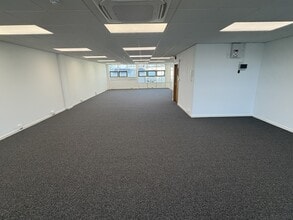 School Ln, Eastleigh to rent Interior Photo- Image 2 of 3