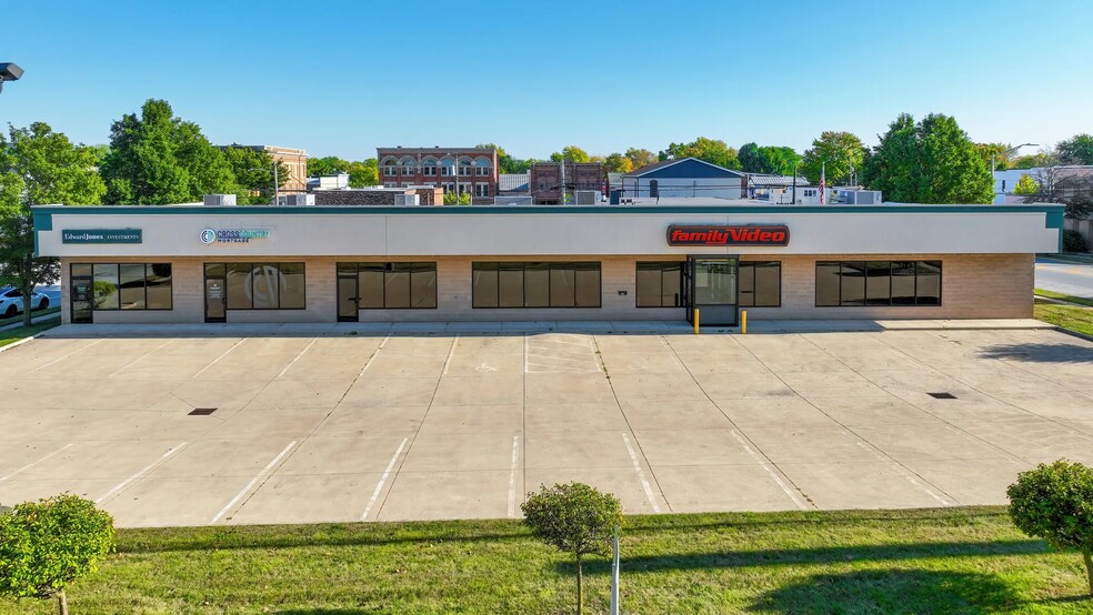 201-215 W High St, Saint Marys, OH for rent - Building Photo - Image 1 of 6