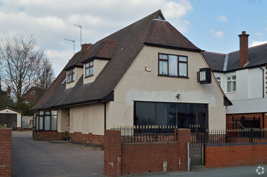 132 Birches Barn Rd, Wolverhampton, WV3 7BG UK