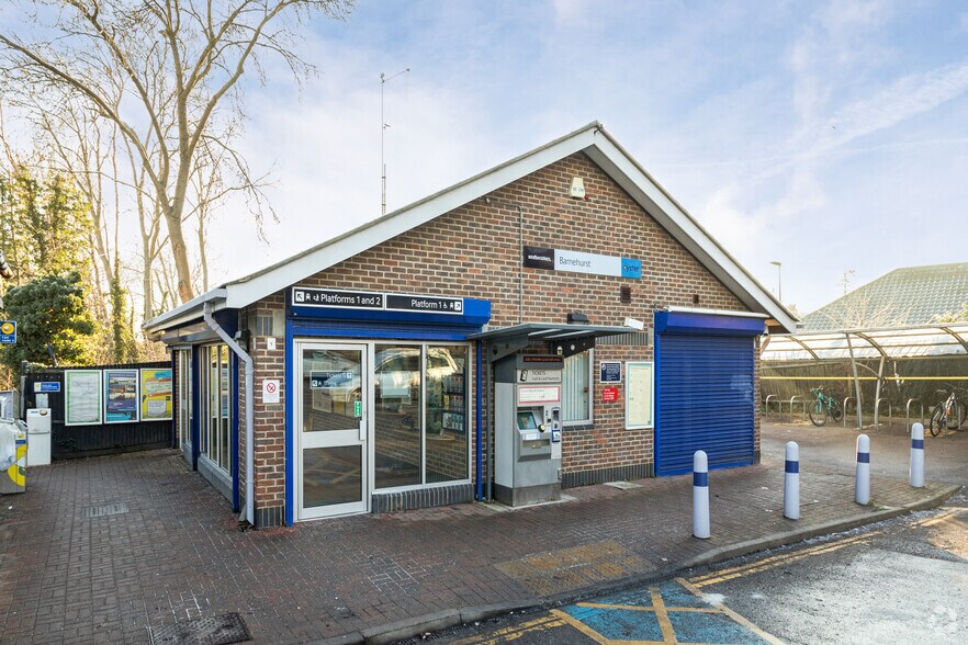 Station Appr, Bexleyheath for sale - Primary Photo - Image 1 of 1