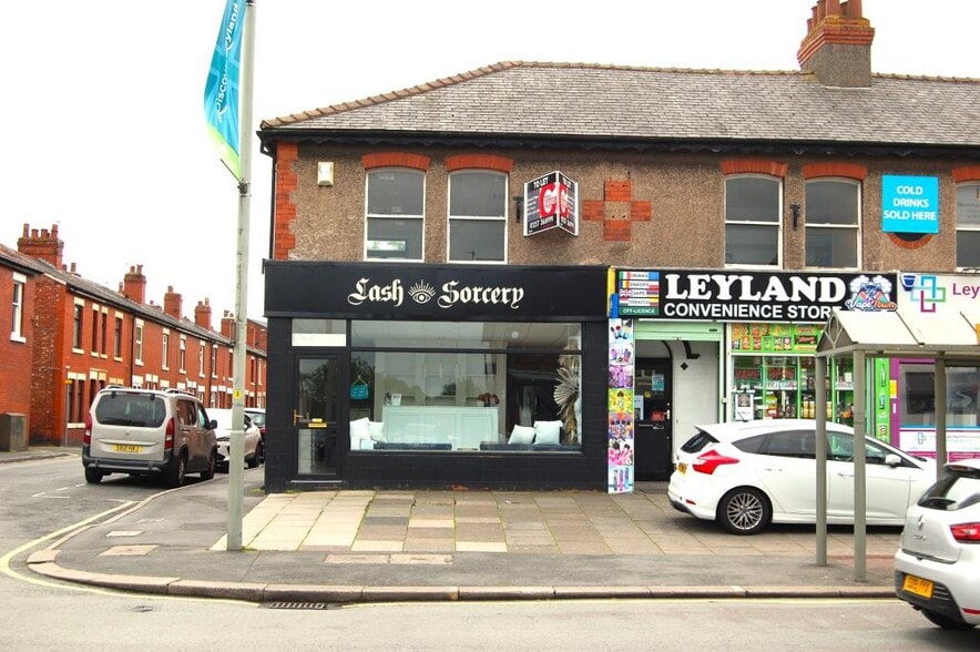 10 Hough Ln, Leyland to rent - Building Photo - Image 1 of 1