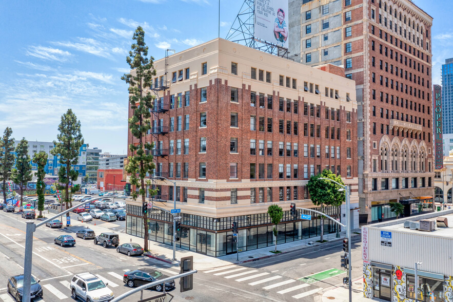 110 W 11th St, Los Angeles, CA for rent - Building Photo - Image 1 of 10