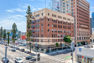 110 W 11th St, Los Angeles, CA for rent Building Photo- Image 1 of 11