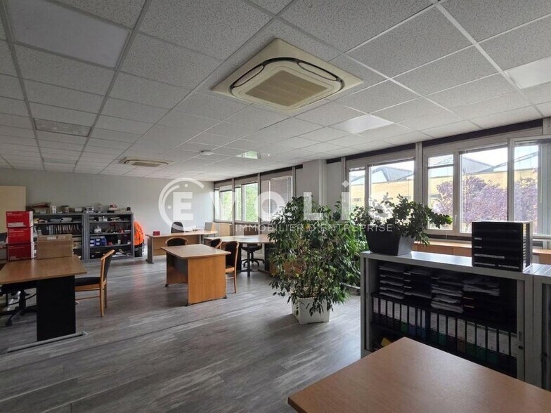 Office in Vitry-sur-Seine for sale - Interior Photo - Image 3 of 9