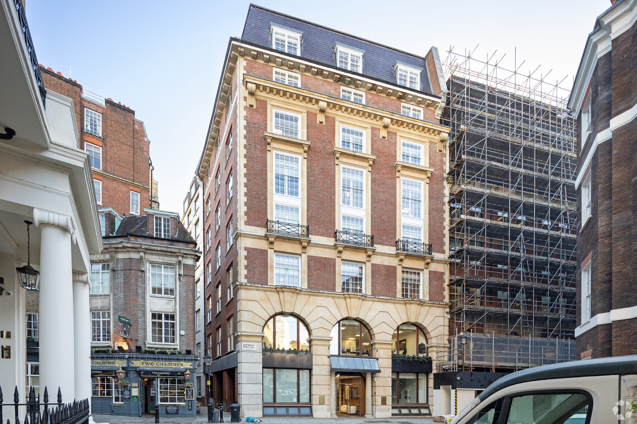 2 Queen Annes Gate Buildings, London to rent Building Photo- Image 1 of 7