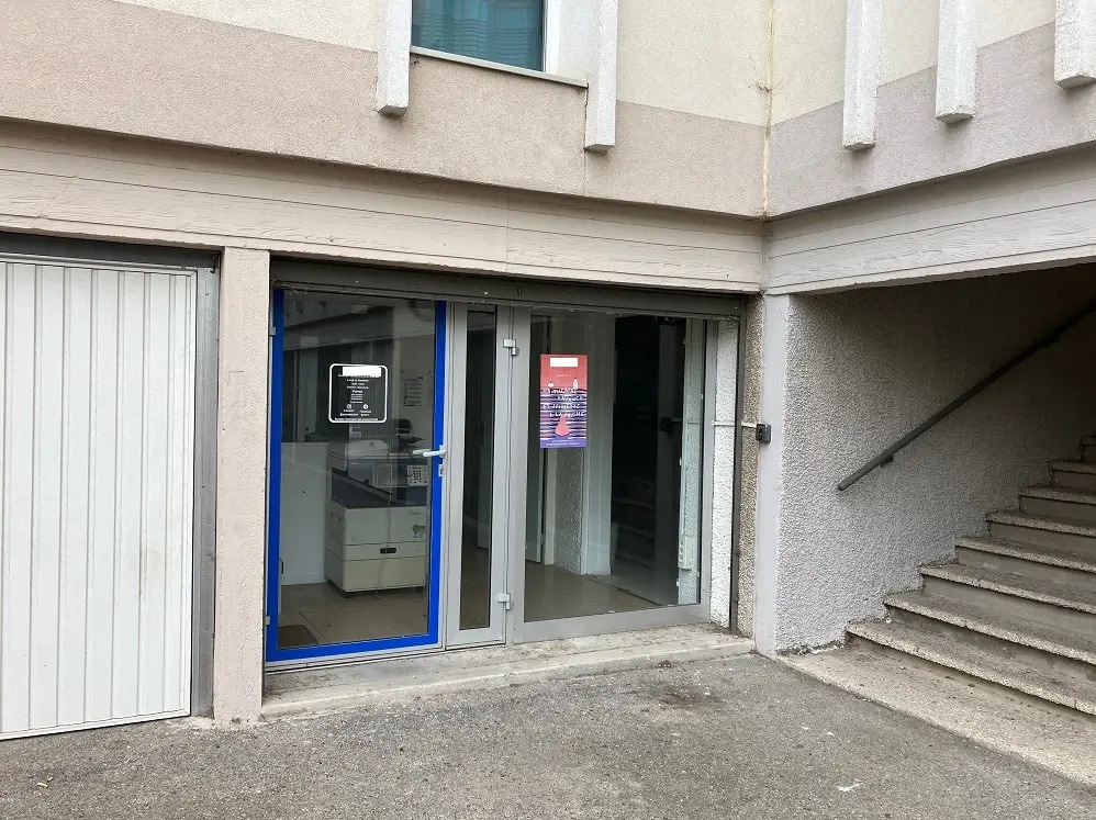 Location Bureaux 116 m² - Photo 1