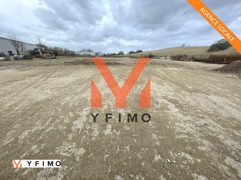 Location Terrain 15 000 m² - Photo 1