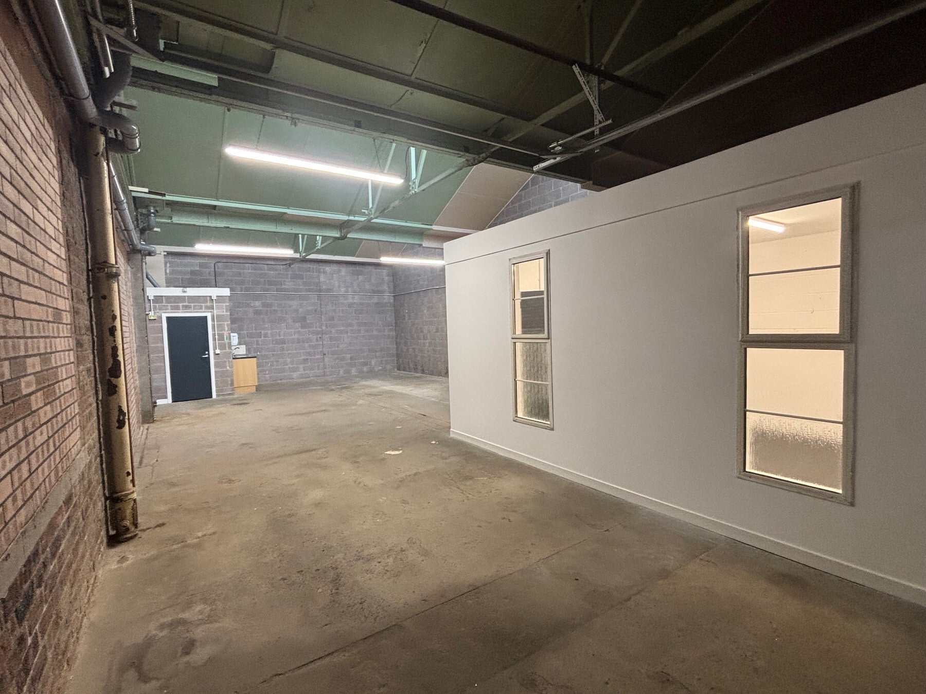 51 Montrose Ave, Glasgow to rent Building Photo- Image 1 of 4