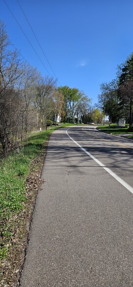 XXX Newton Avenue Southeast, Watertown, MN for sale - Primary Photo - Image 1 of 14