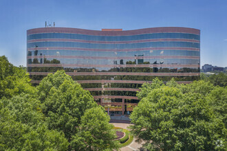 1000 Parkwood Cir SE, Atlanta, GA for rent Building Photo- Image 1 of 20