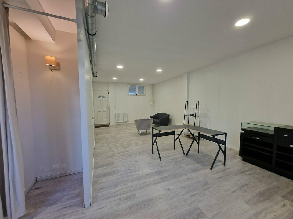 Office in Villiers-le-Bel to rent Interior Photo- Image 1 of 7
