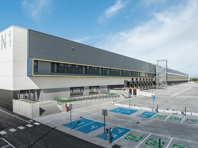 More details for Calle de Gregorio Marañón, 2, Getafe - Industrial to Rent