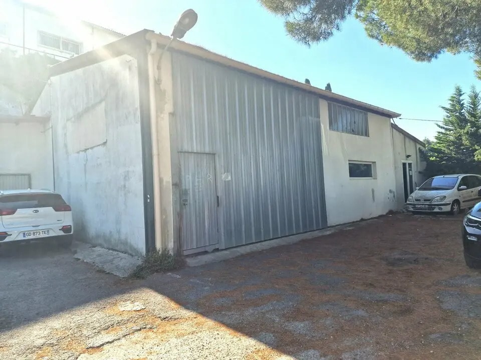 Vente Entrepôt 235 m² - Photo 1