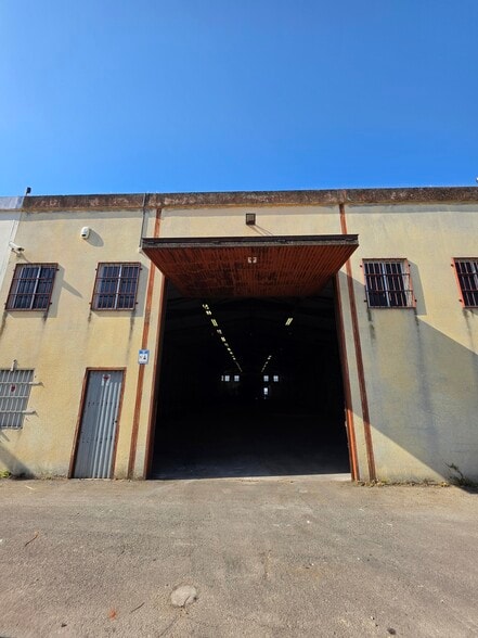 Industrial in Canovelles, Barcelona to rent - Building Photo - Image 1 of 4