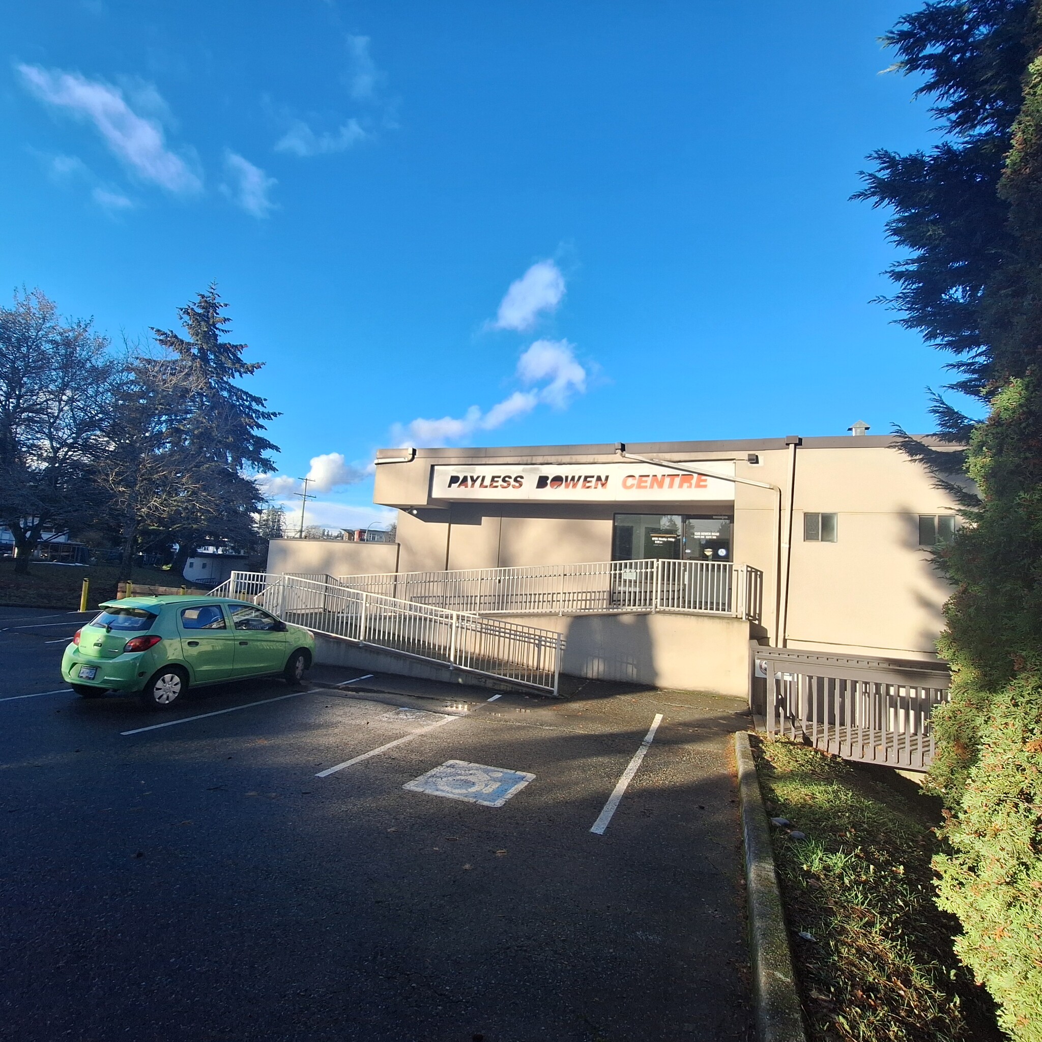 1585 Bowen Rd, Nanaimo, BC for rent Building Photo- Image 1 of 14