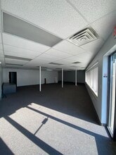 20-60 S Orchard Dr, North Salt Lake, UT to rent Interior Photo- Image 2 of 5