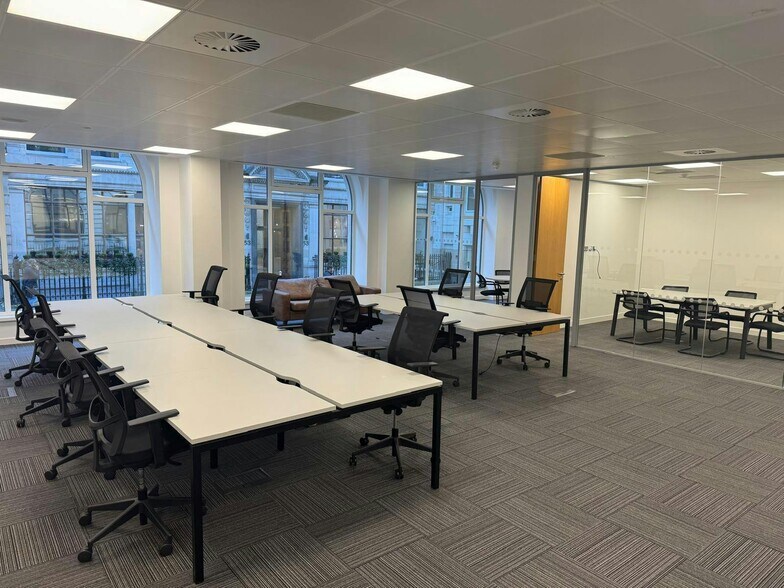 42 New Broad St, London to rent - Building Photo - Image 2 of 11