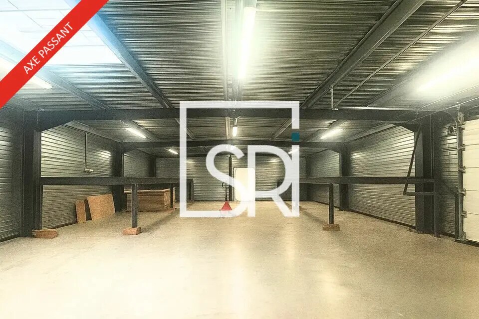 Location Commerce 400 m² - Photo 1