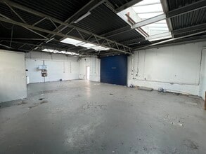 Whitworth Rd, Peterlee to rent Interior Photo- Image 1 of 2