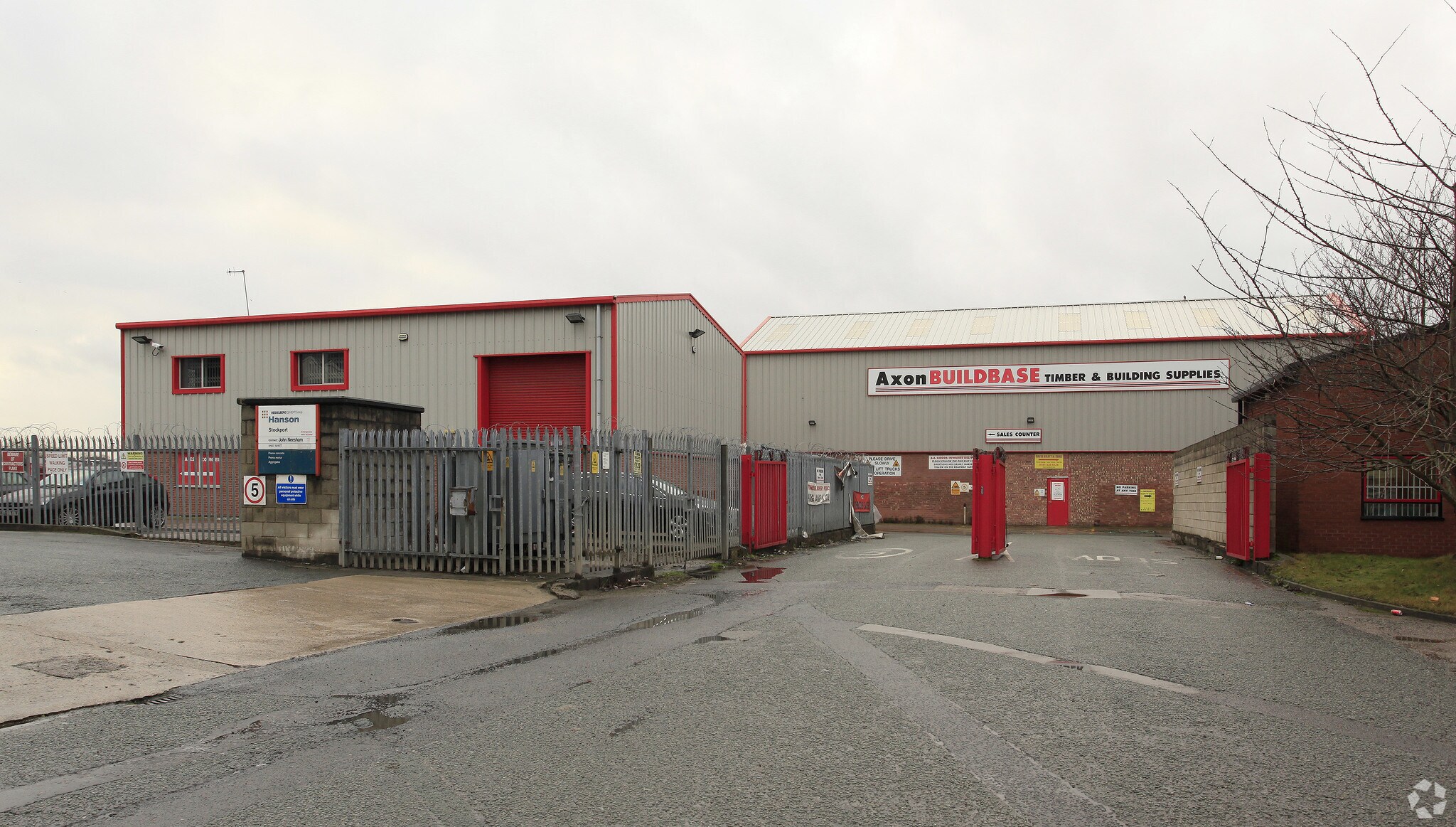 Bird Hall Ln, Stockport for sale Primary Photo- Image 1 of 2
