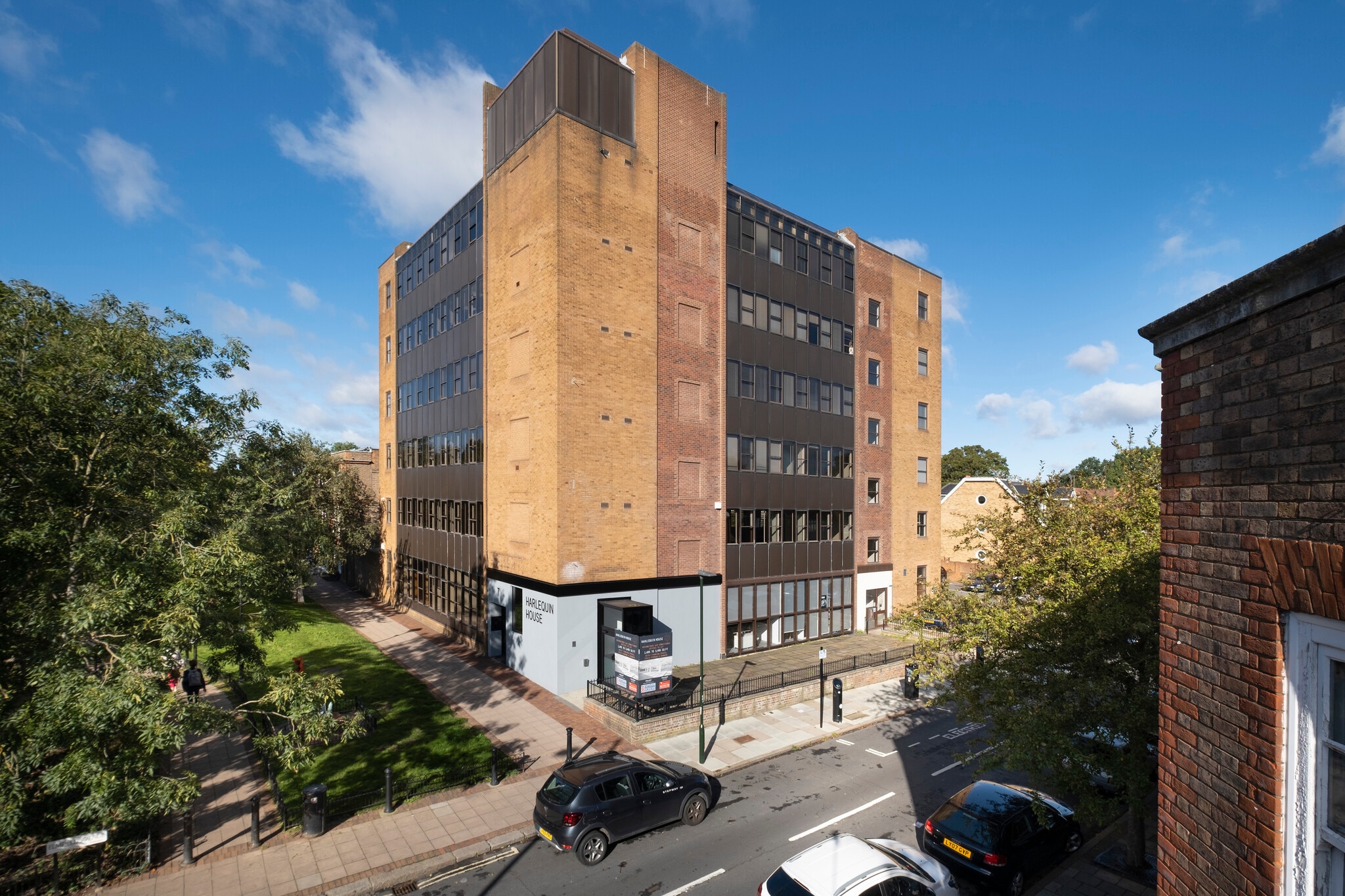 7 High St, Teddington to rent Primary Photo- Image 1 of 10