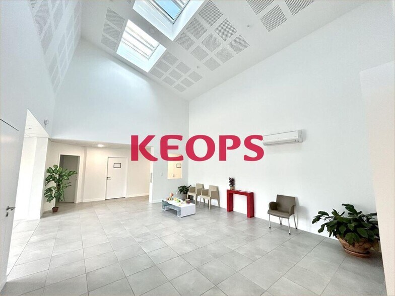 4 Route De Bessières - Rd15, Pechbonnieu for sale - Lobby - Image 2 of 11